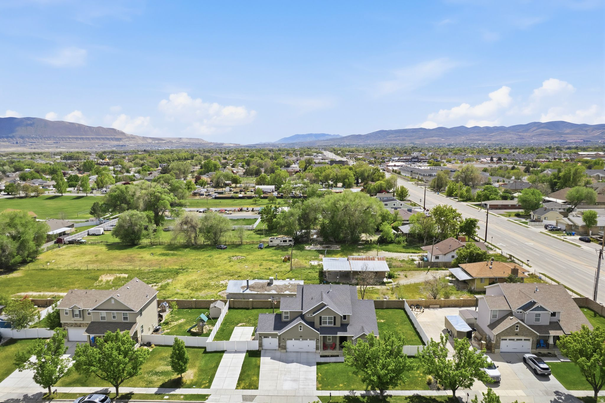 RIVERTON CHASE - Residential