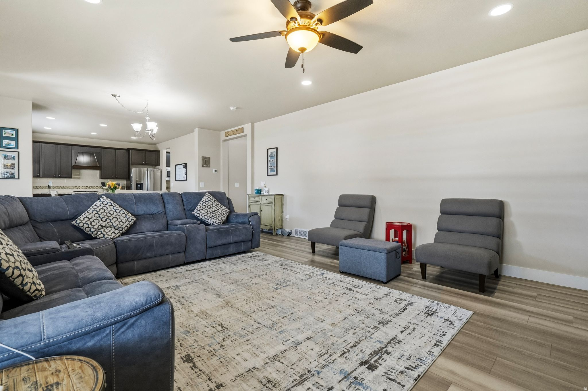 RIVERTON CHASE - Residential