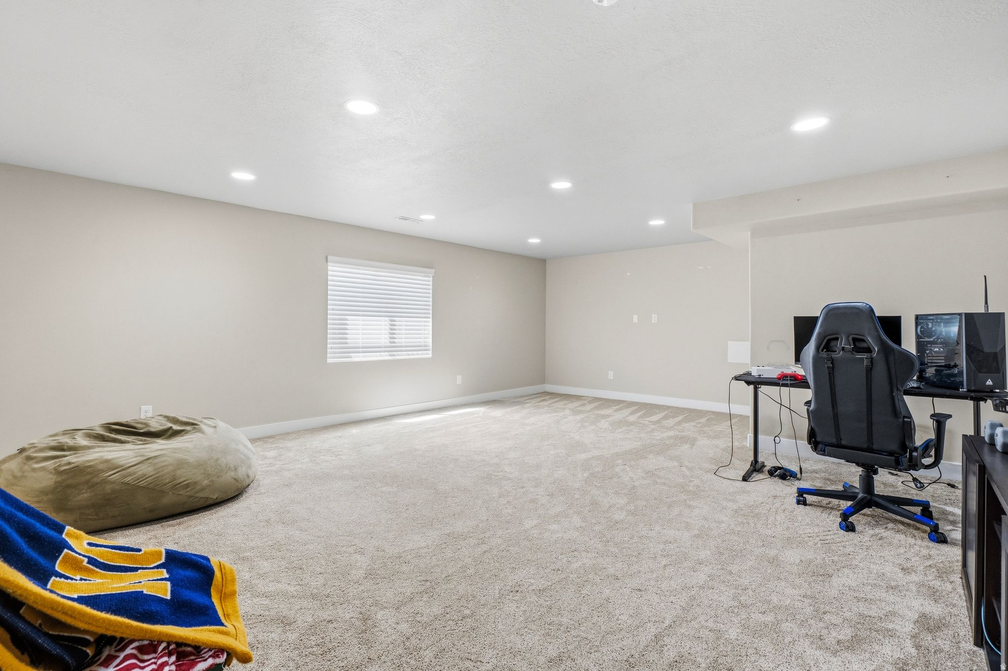 RIVERTON CHASE - Residential