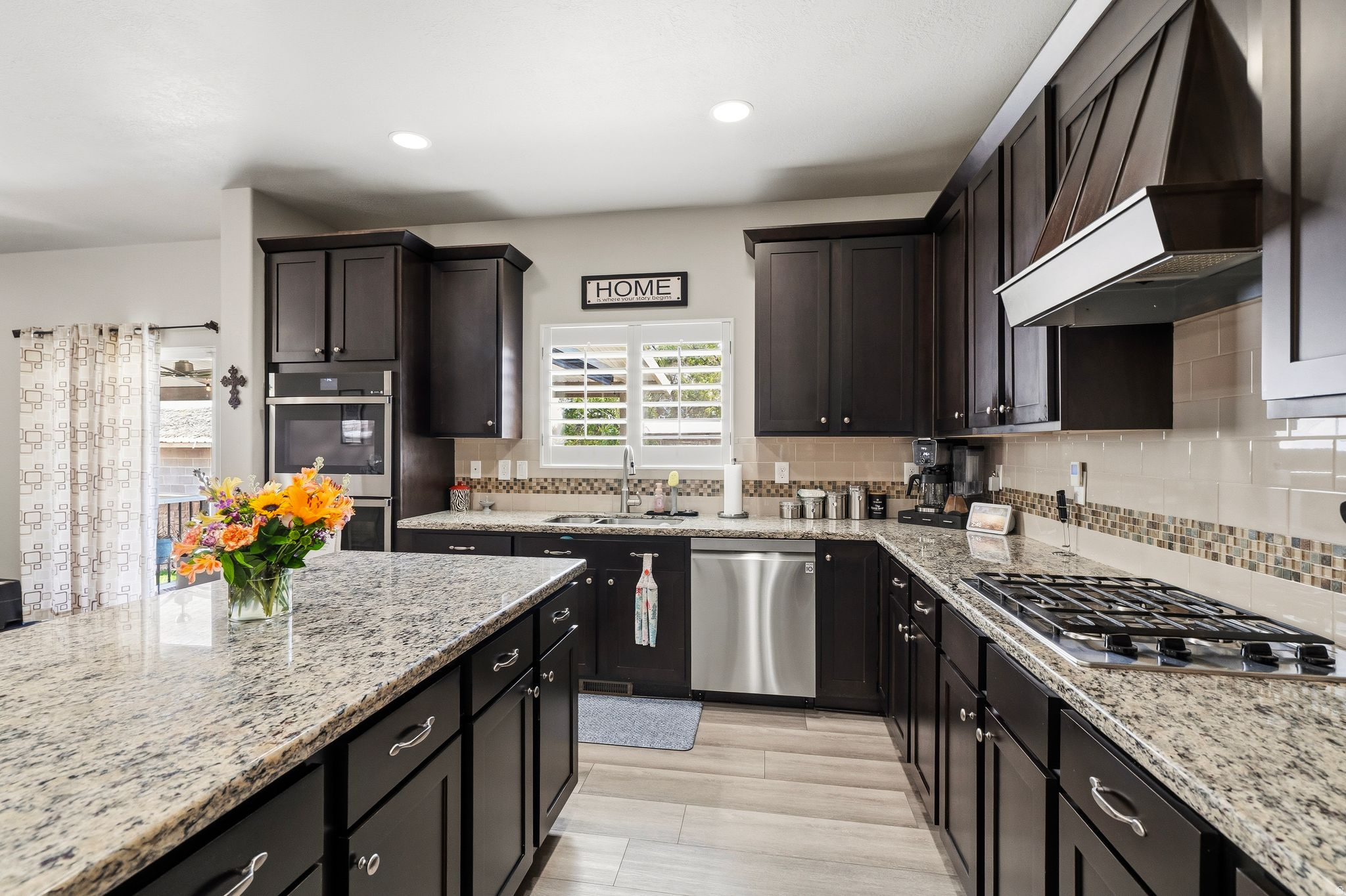 RIVERTON CHASE - Residential
