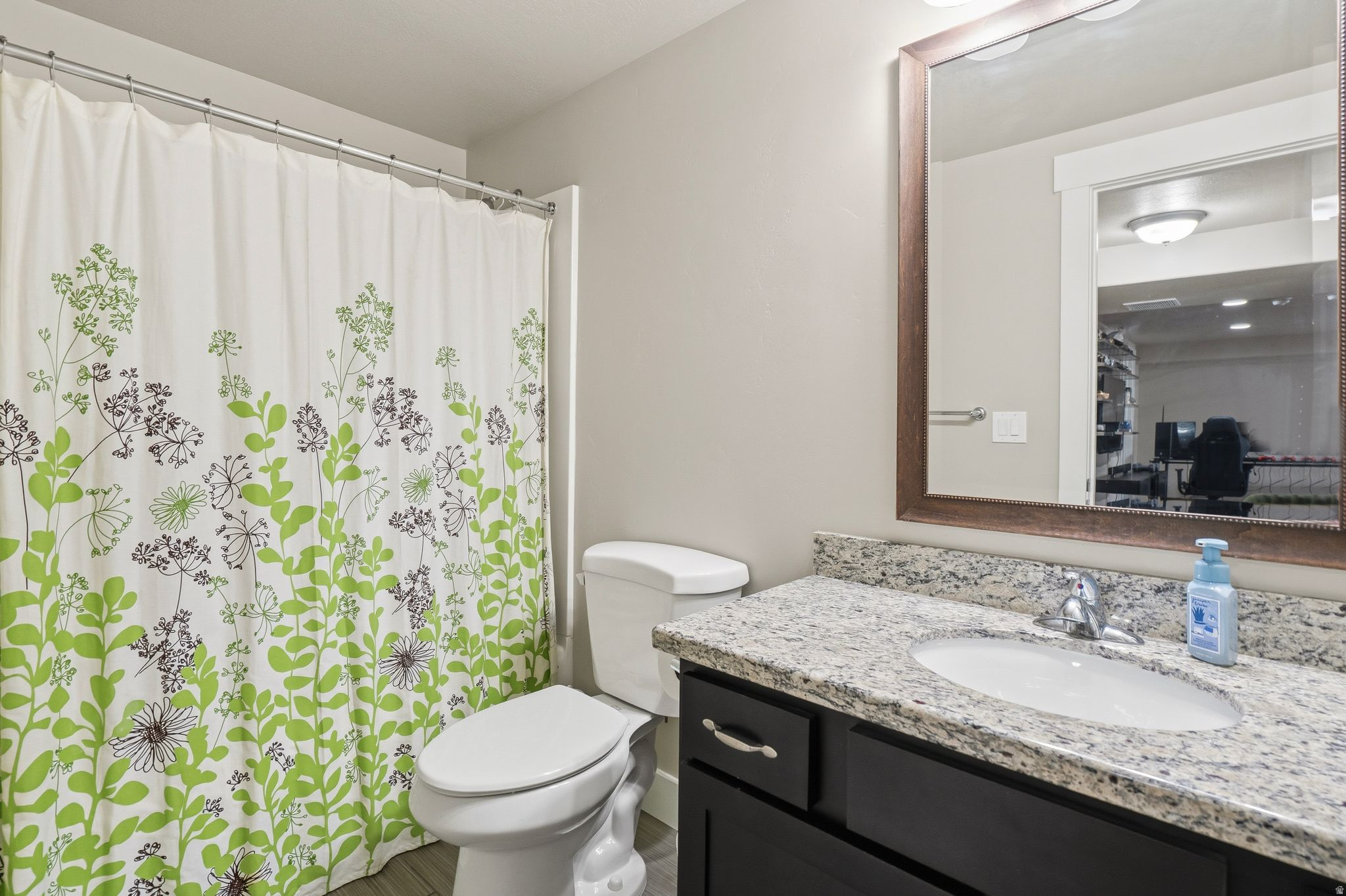 RIVERTON CHASE - Residential