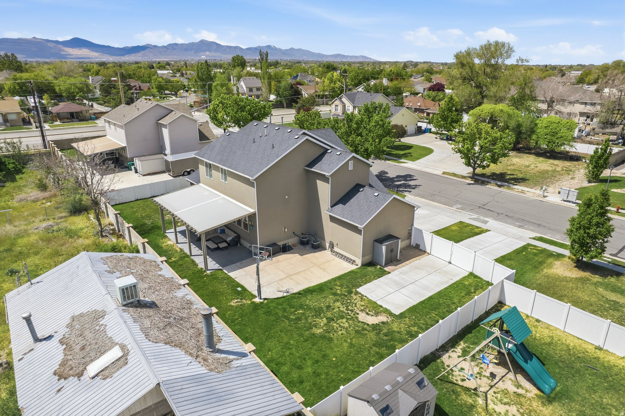 RIVERTON CHASE - Residential