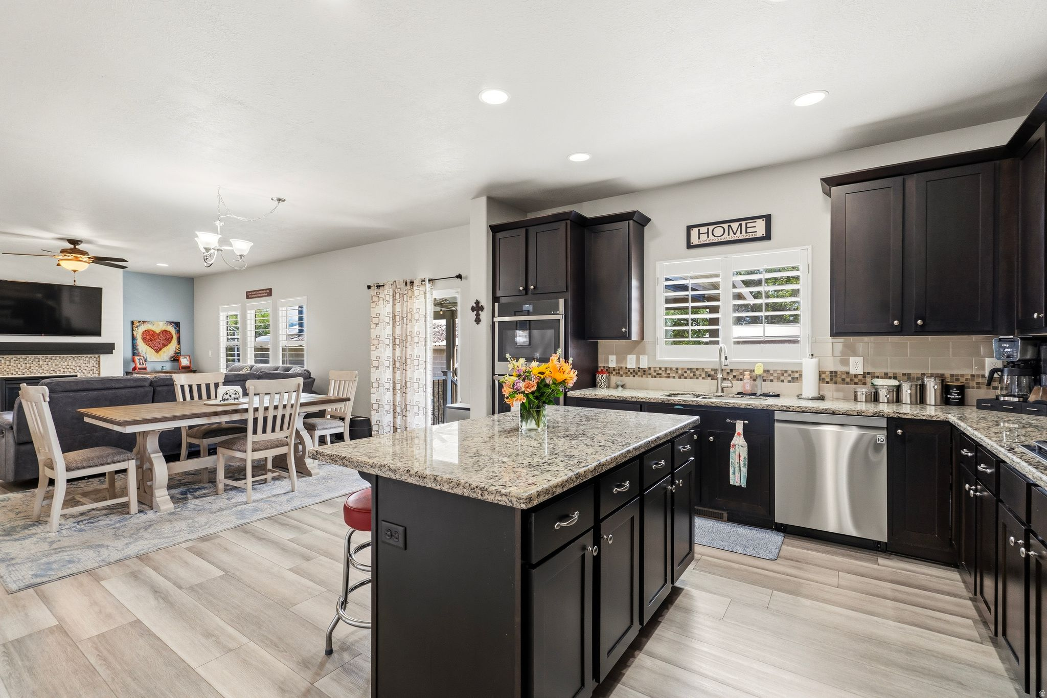 RIVERTON CHASE - Residential