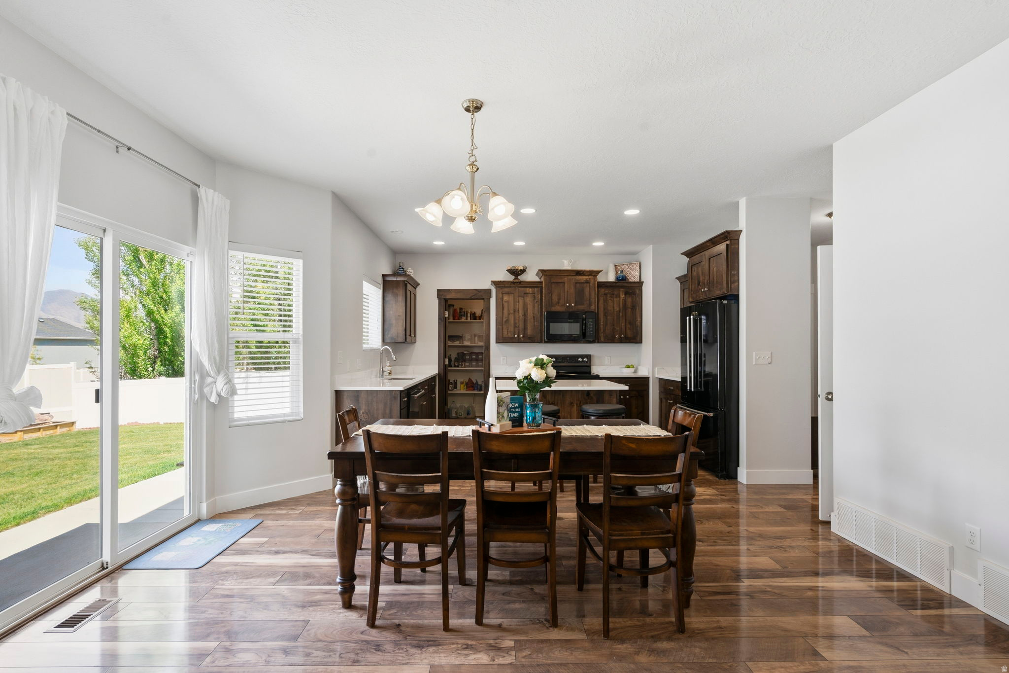 MAPLE MOUNTAIN - Residential