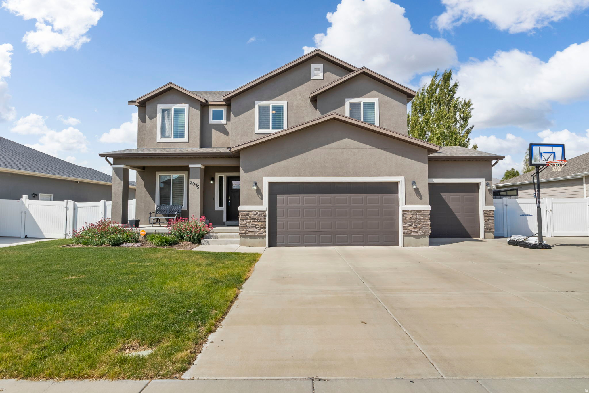 MAPLE MOUNTAIN - Residential
