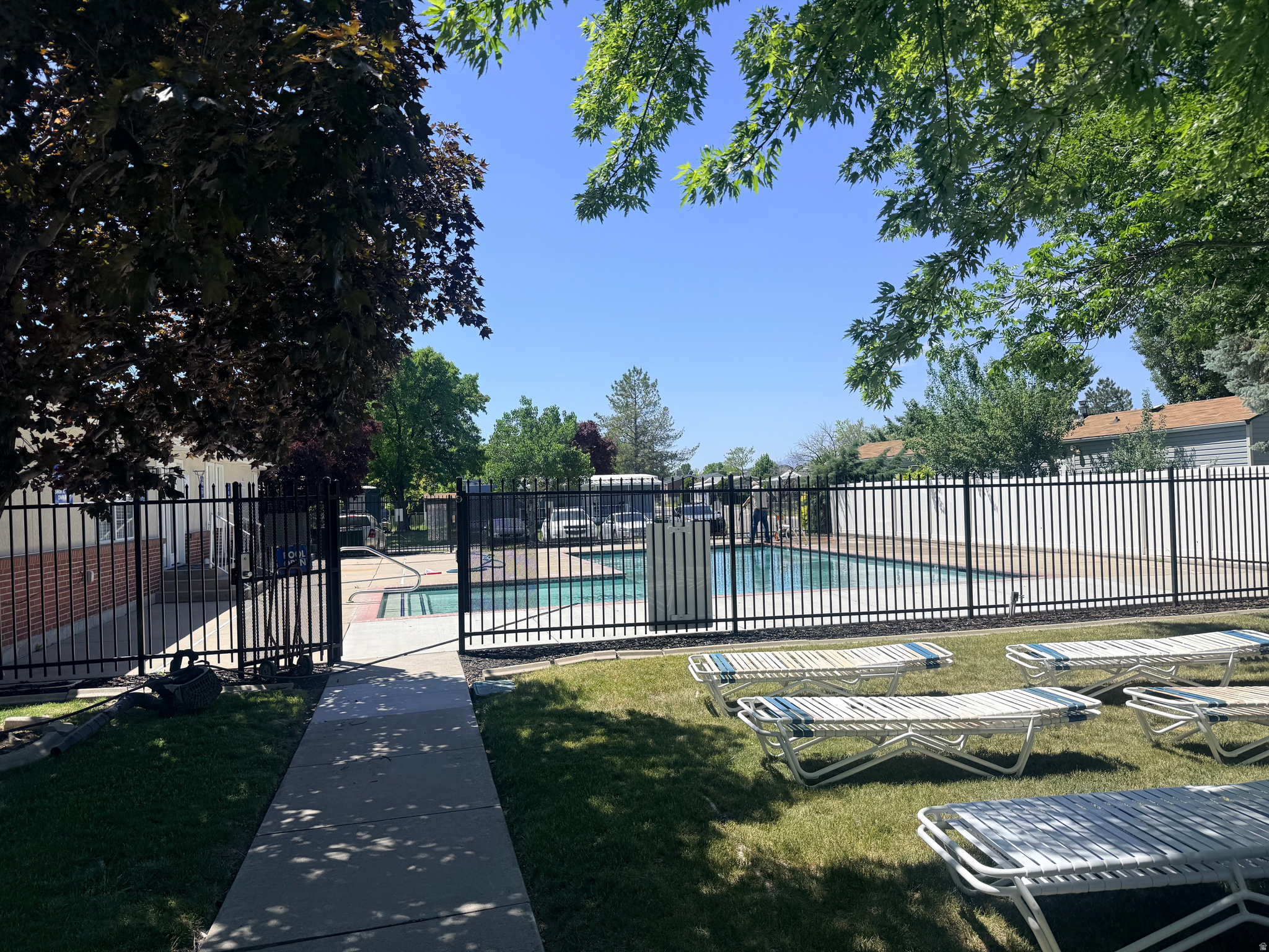 WINDSOR STATES - Residential