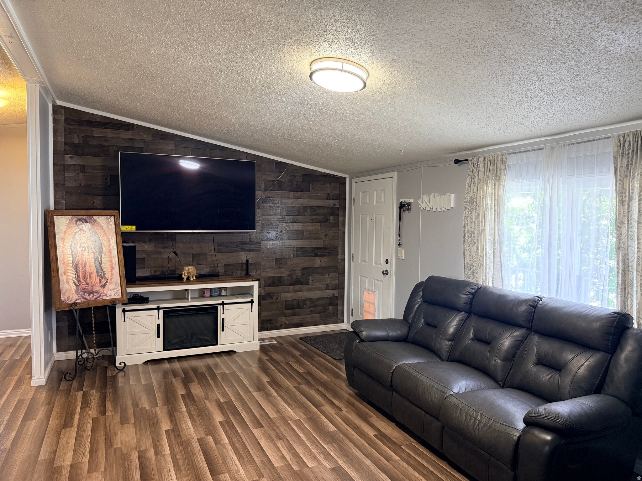 WINDSOR STATES - Residential