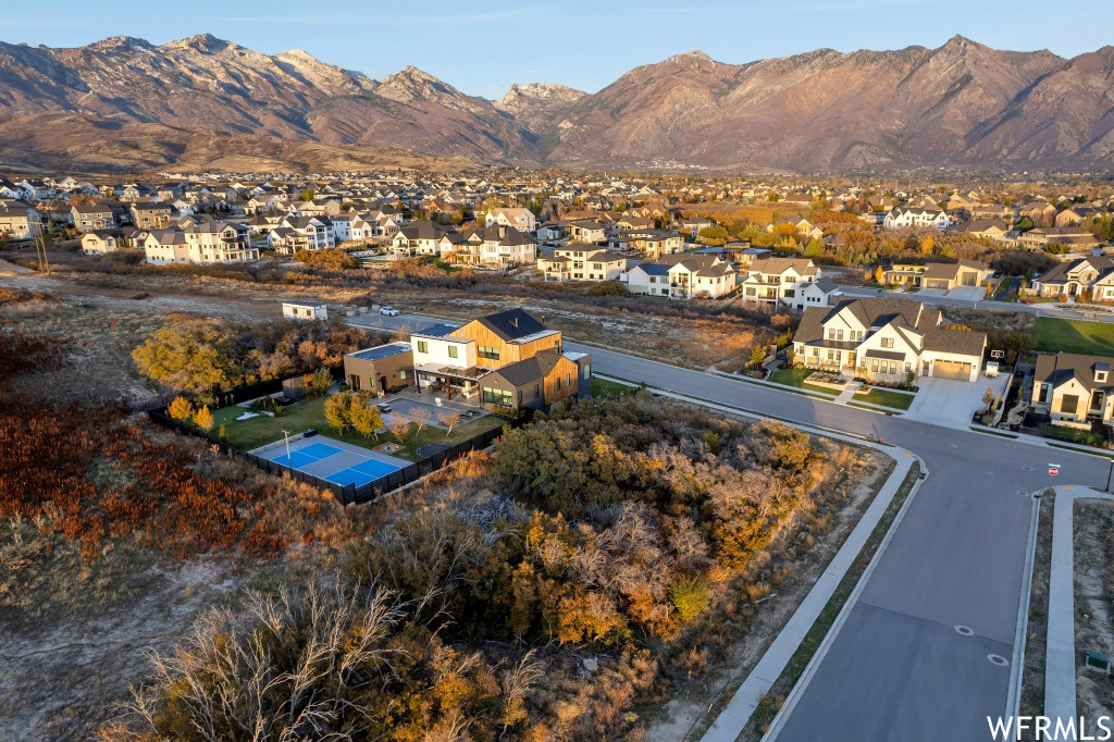 6504 W Burning Oaks Dr, Highland, Utah image 2