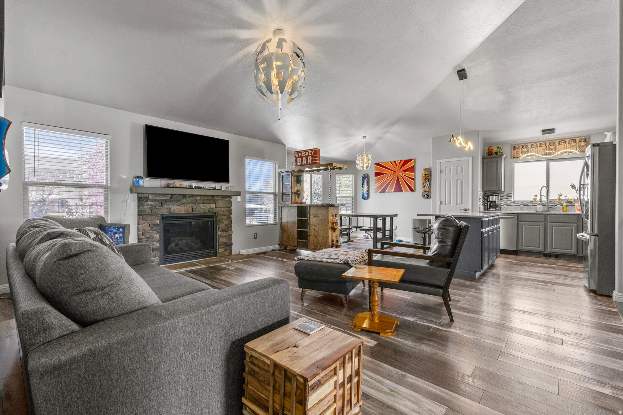 STONE CREEK CANYON - Residential