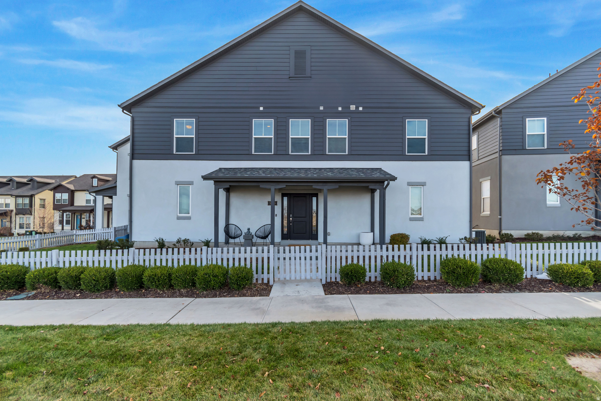 DAYBREAK - Residential