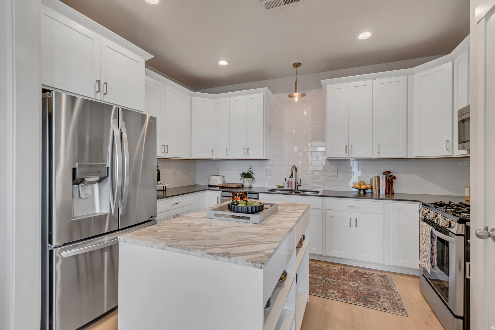 DAYBREAK - Residential