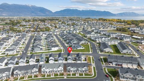 Tiny photo for 453 N NORTHSHORE DR, Saratoga Springs, UT 84045 (MLS # 2149701)