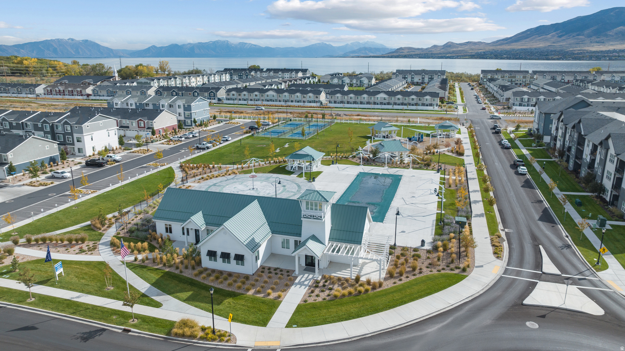 NORTHSHORE - Residential