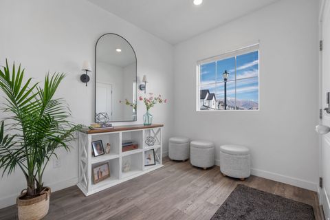 Tiny photo for 453 N NORTHSHORE DR, Saratoga Springs, UT 84045 (MLS # 2149701)
