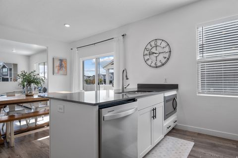 Tiny photo for 453 N NORTHSHORE DR, Saratoga Springs, UT 84045 (MLS # 2149701)