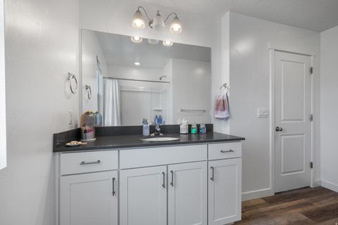 Tiny photo for 453 N NORTHSHORE DR, Saratoga Springs, UT 84045 (MLS # 2149701)