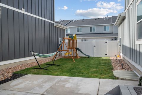 Tiny photo for 453 N NORTHSHORE DR, Saratoga Springs, UT 84045 (MLS # 2149701)