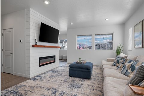 Tiny photo for 453 N NORTHSHORE DR, Saratoga Springs, UT 84045 (MLS # 2149701)