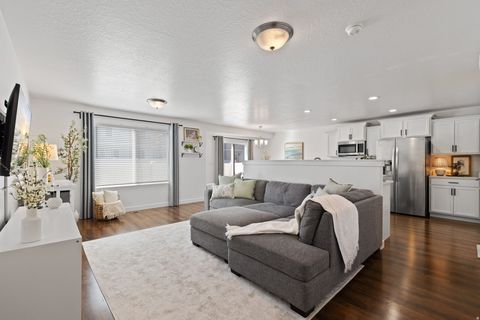 Tiny photo for 443 S DAY DREAM LN #2226, Saratoga Springs, UT 84045 (MLS # 2145960)