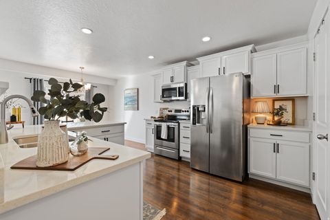 Tiny photo for 443 S DAY DREAM LN #2226, Saratoga Springs, UT 84045 (MLS # 2145960)