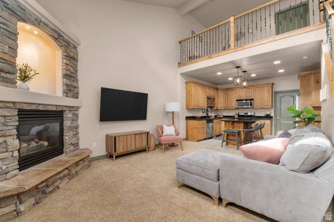 Tiny photo for 333 E PERRINE Dr, Midvale, UT 84047 (MLS # 2113584)