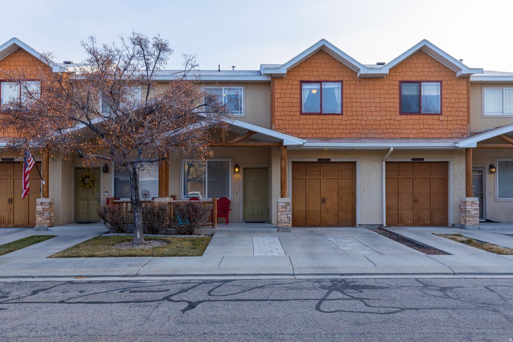 Photo of 6677 S PINE LANDING WAY W, West Jordan, UT 84084 (MLS # 2131608)