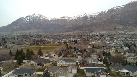 Tiny photo for 1114 E 2600 N, North Ogden, UT 84414 (MLS # 2134039)