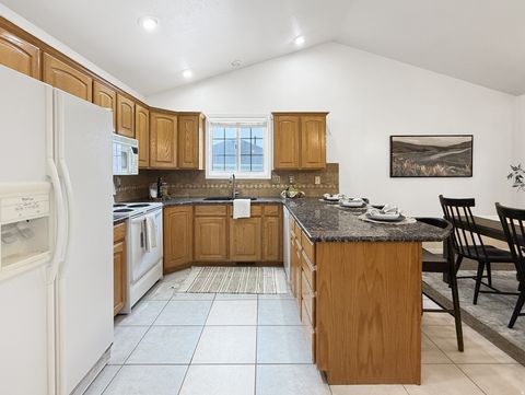 Tiny photo for 1114 E 2600 N, North Ogden, UT 84414 (MLS # 2134039)