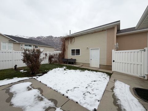 Tiny photo for 1114 E 2600 N, North Ogden, UT 84414 (MLS # 2134039)