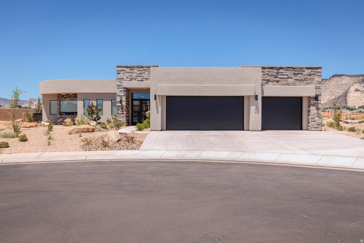 LEDGES OF ST GEORGE FAIRWAYS EAST 1 - Residential