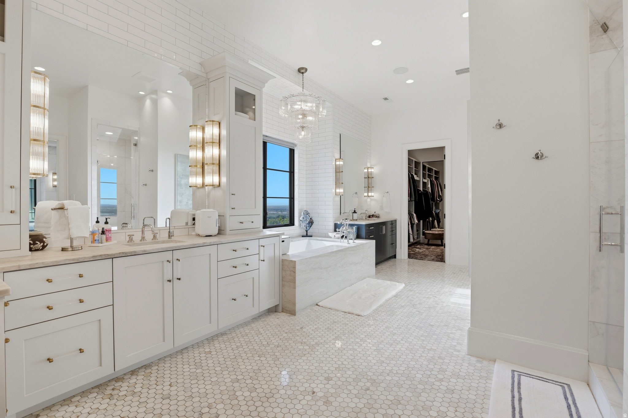 FORD CANYON ESTATES - Residential