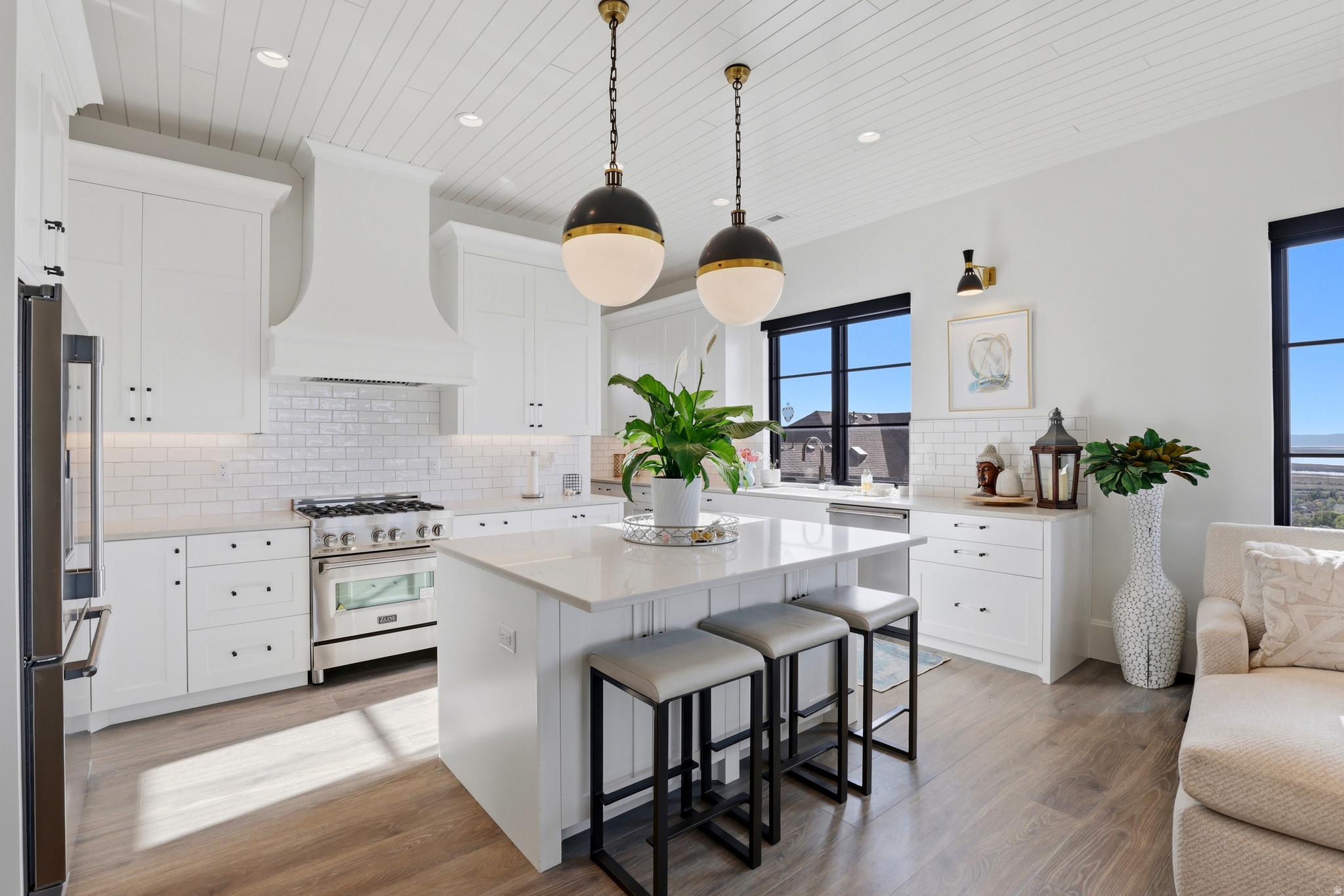 FORD CANYON ESTATES - Residential