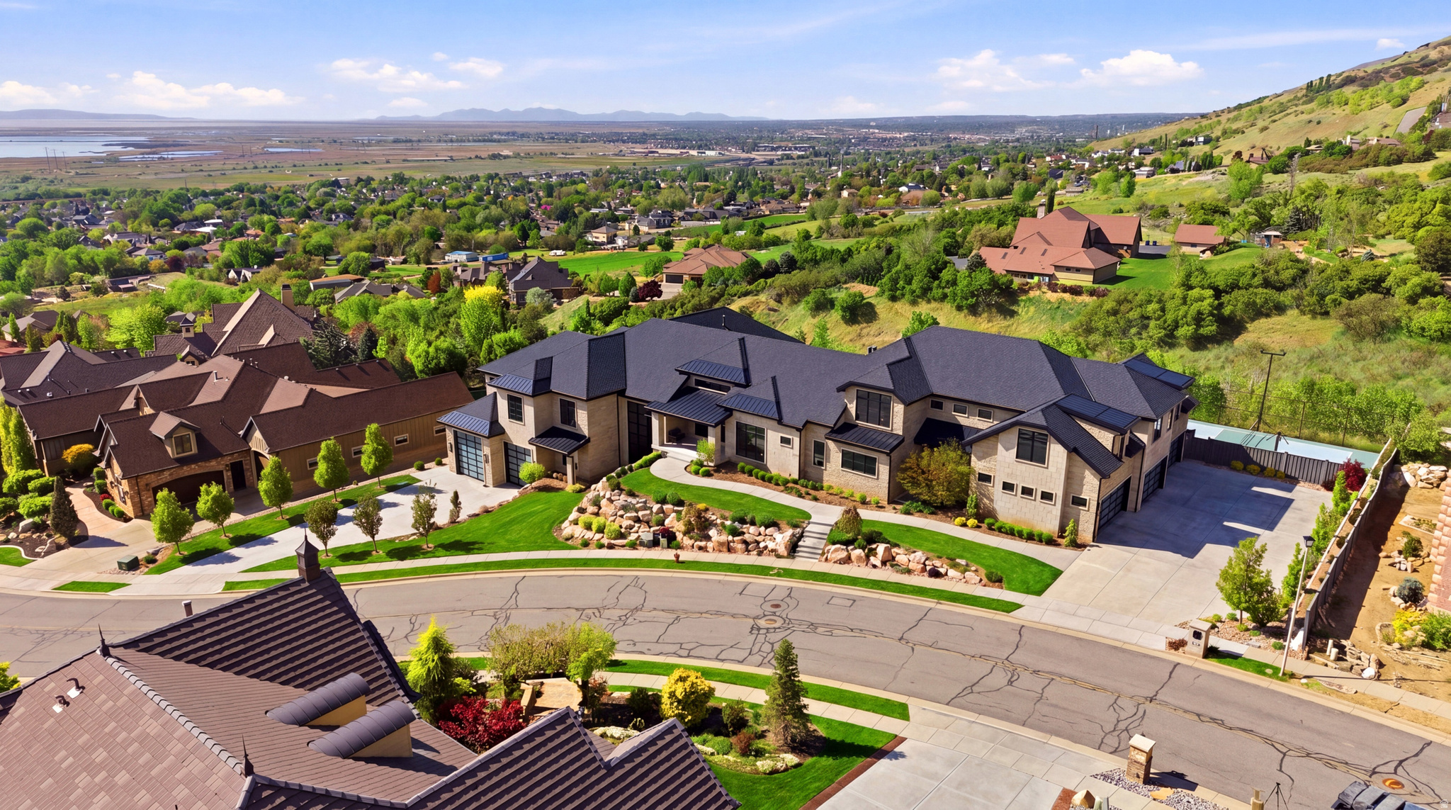 FORD CANYON ESTATES - Residential