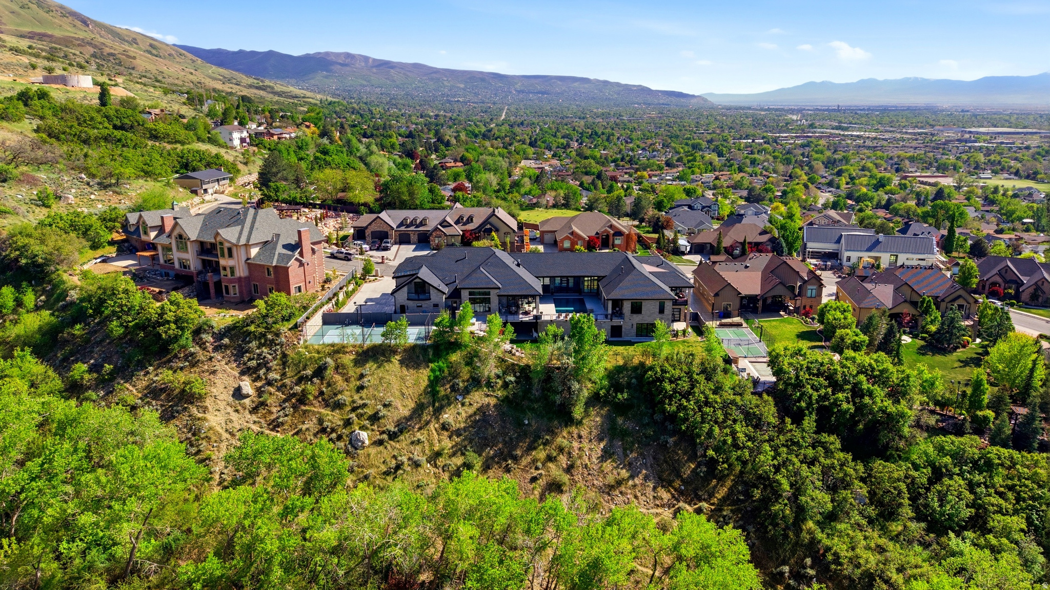 FORD CANYON ESTATES - Residential