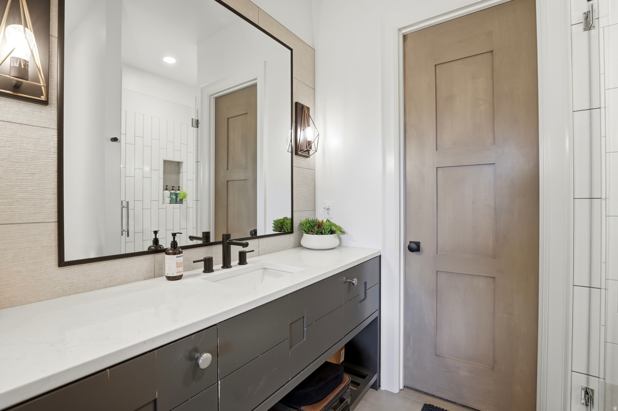FORD CANYON ESTATES - Residential