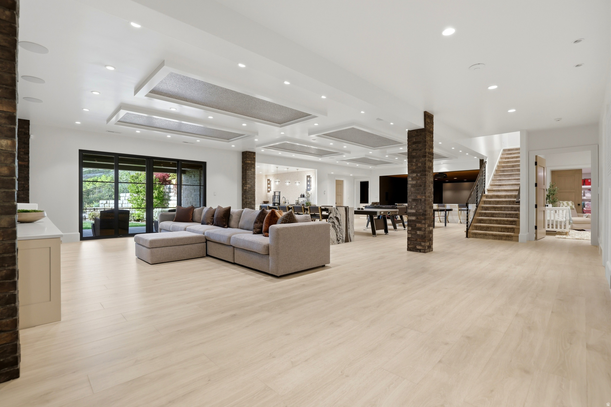 FORD CANYON ESTATES - Residential