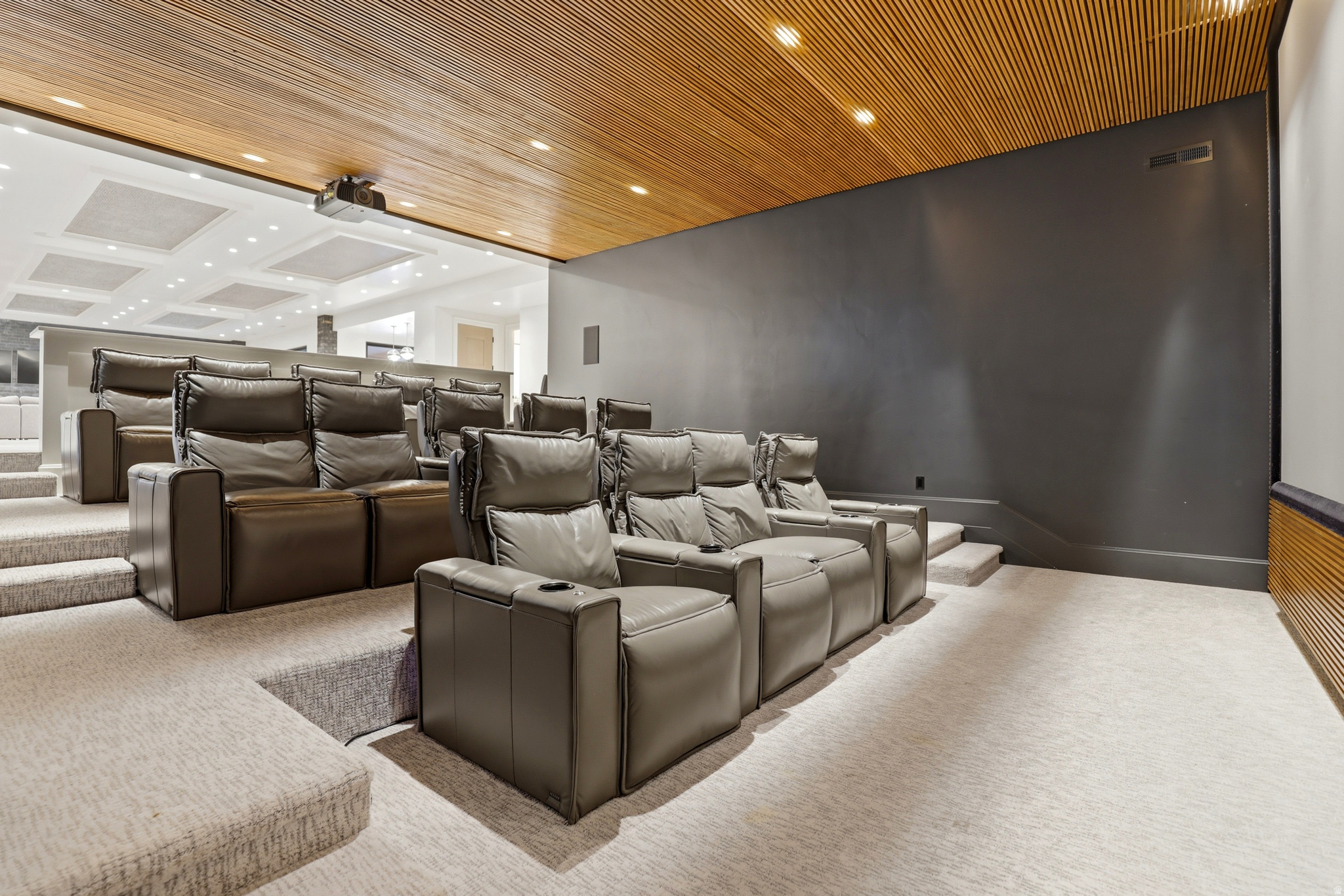 FORD CANYON ESTATES - Residential