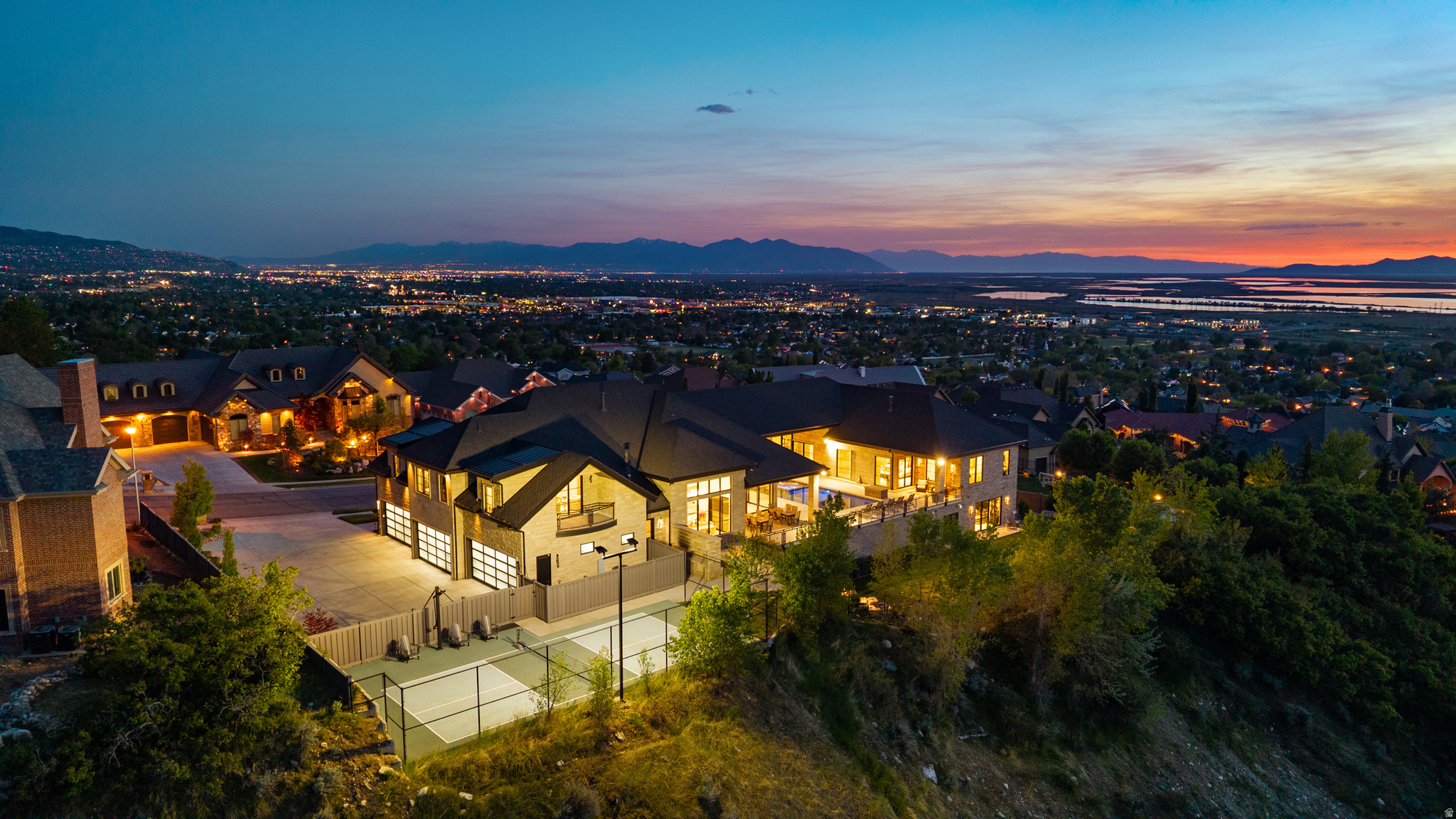 FORD CANYON ESTATES - Residential
