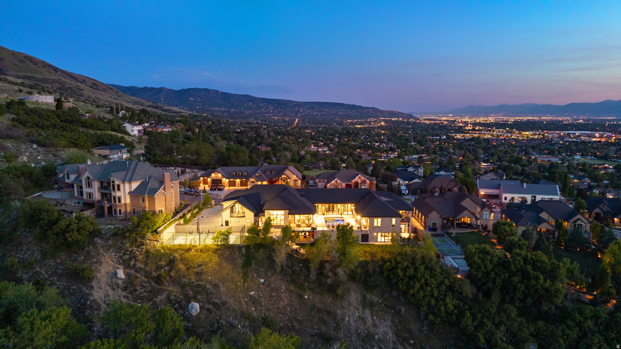 FORD CANYON ESTATES - Residential