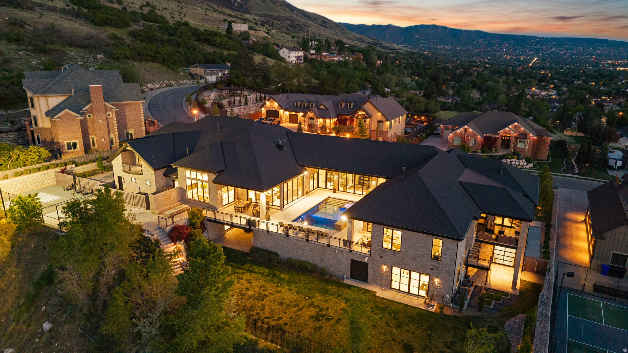 FORD CANYON ESTATES - Residential