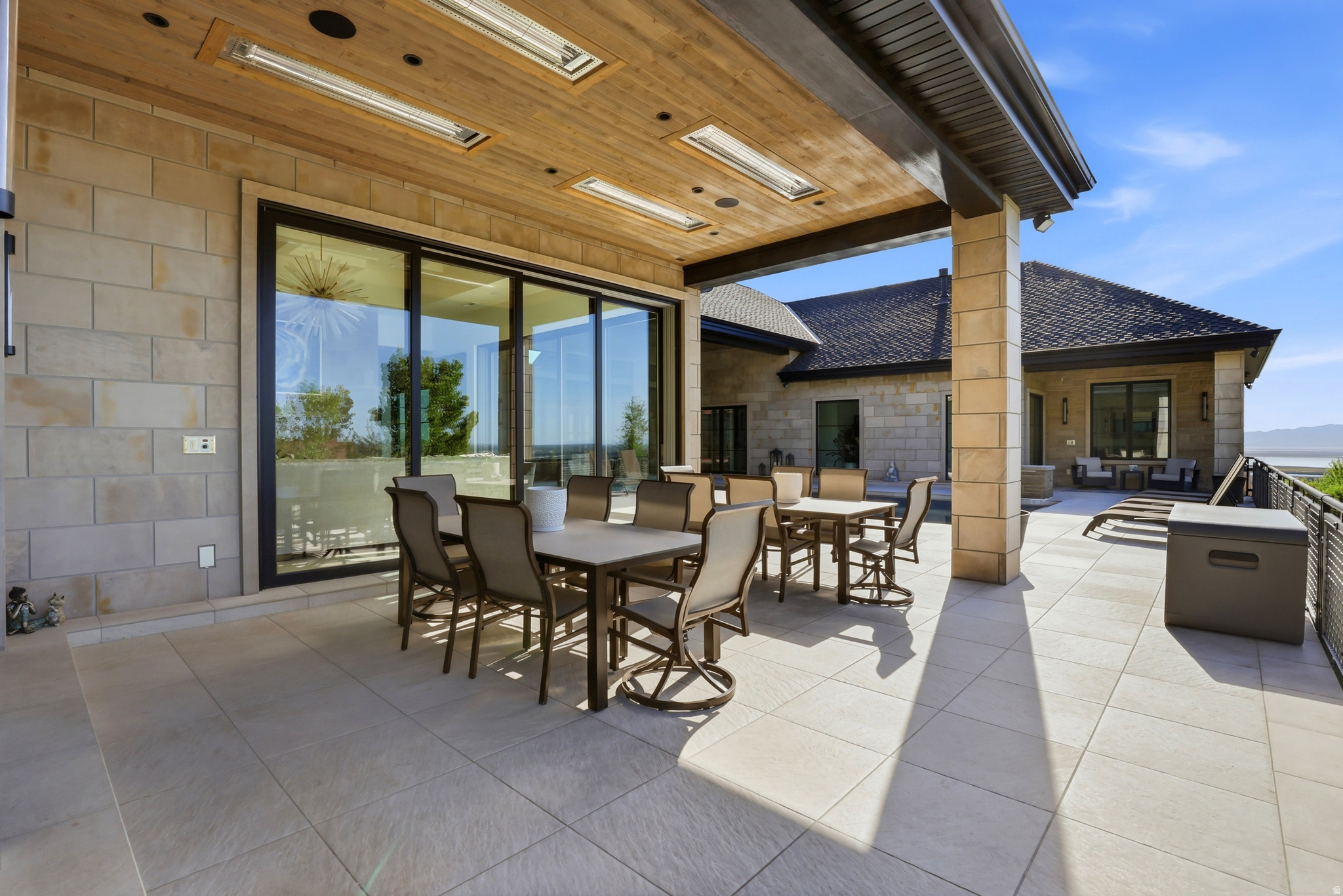 FORD CANYON ESTATES - Residential
