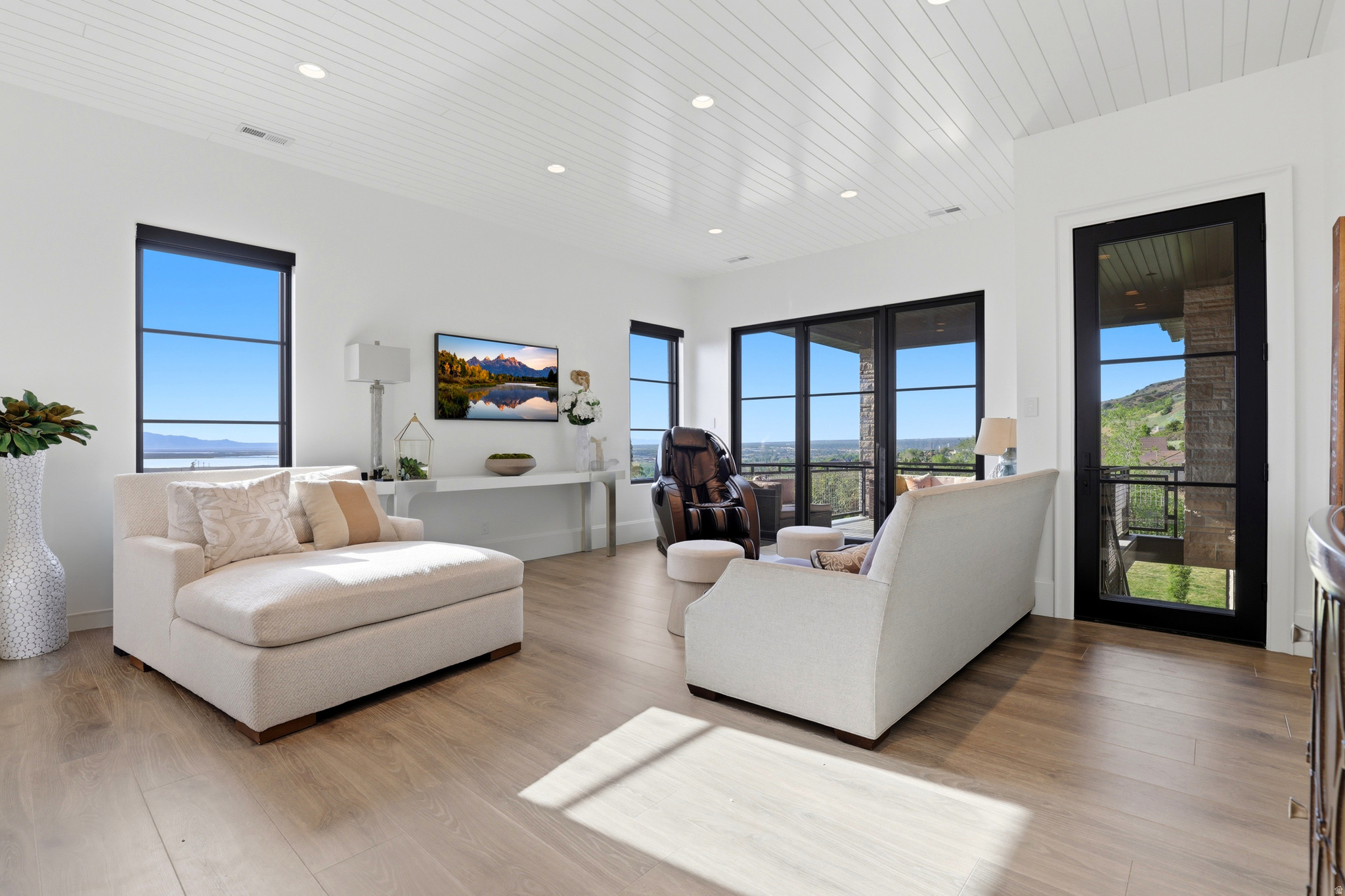 FORD CANYON ESTATES - Residential