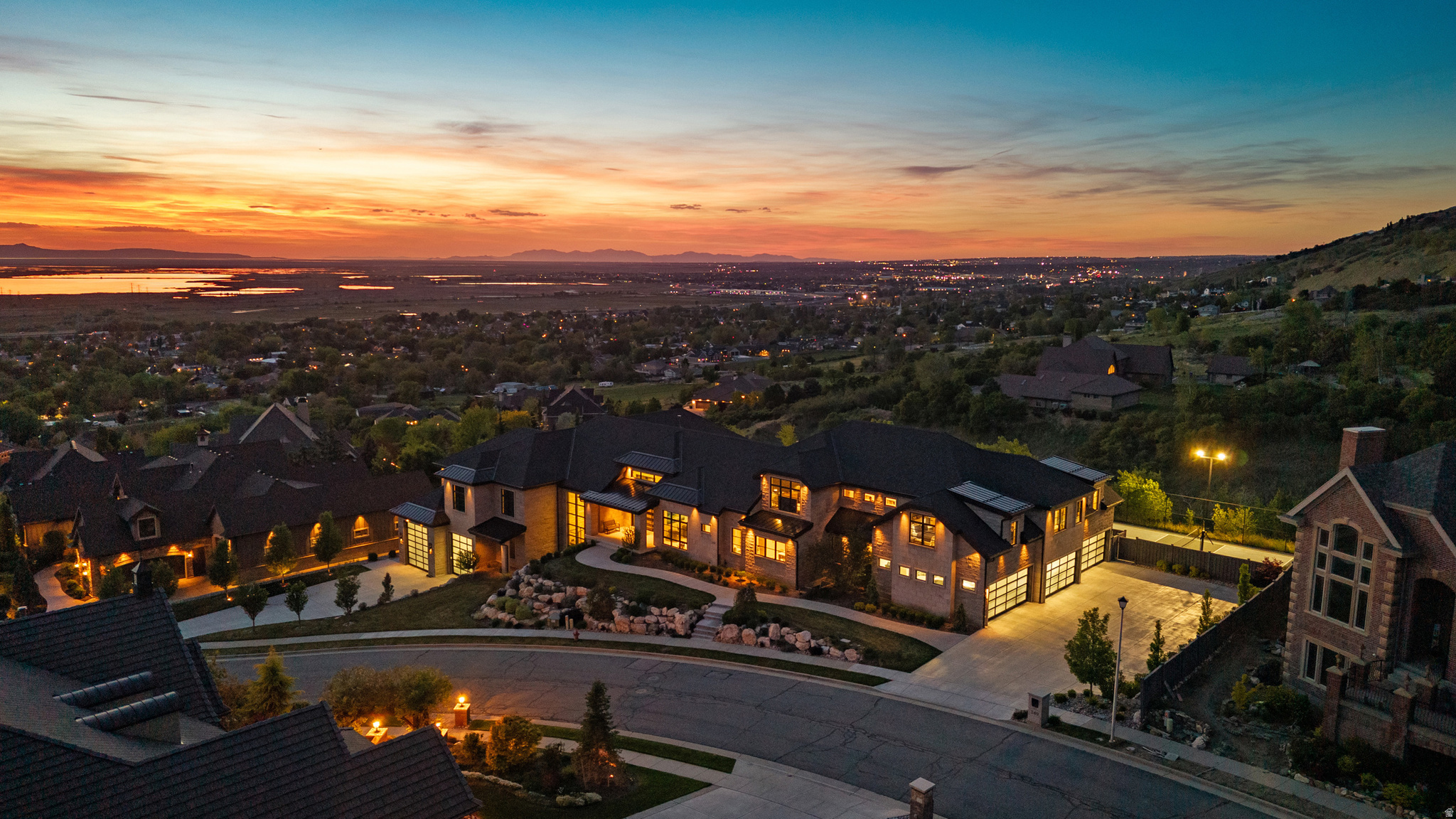 FORD CANYON ESTATES - Residential