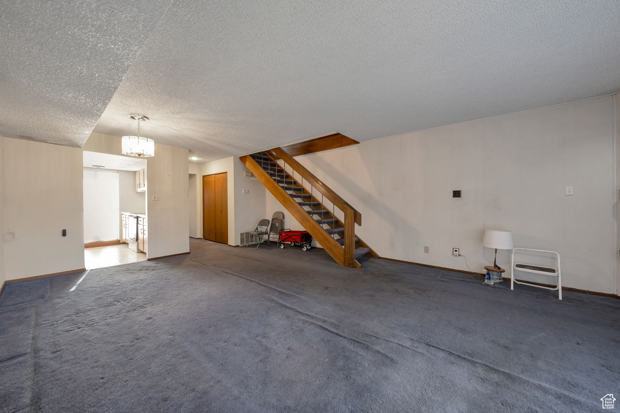 APPLEGATE CONDM - Residential