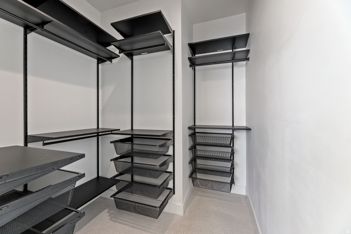 SOUTH MOUNTAIN - Residential