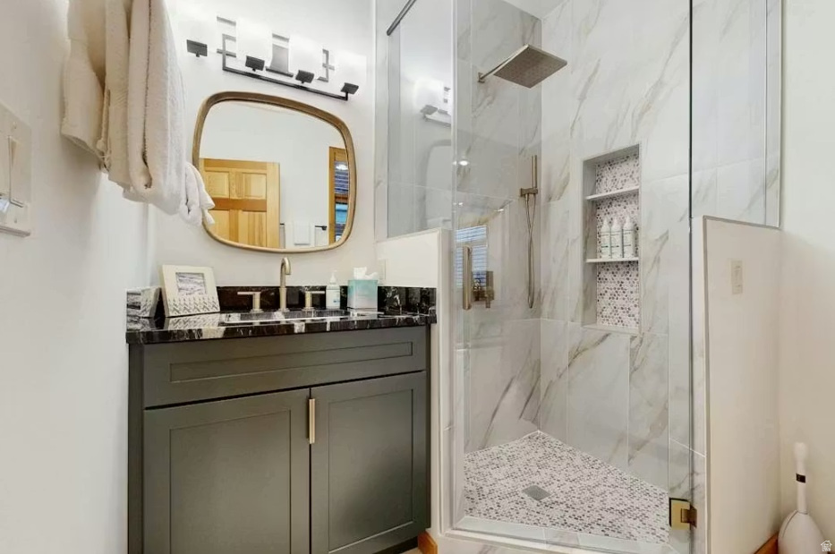 SNYDERS ADDITION - Residential