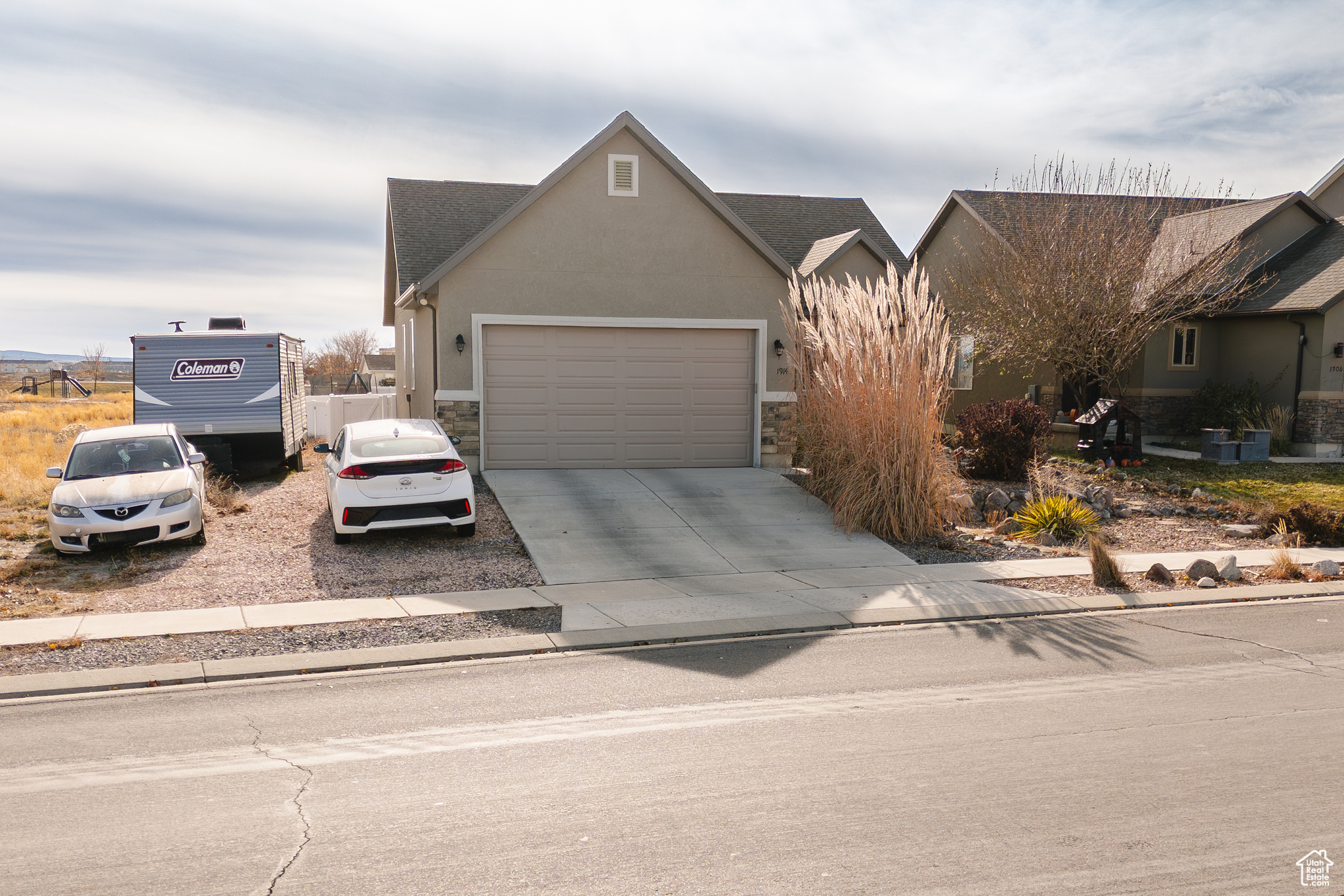 1914 E Shadow Dr, Eagle Mountain, Utah image 3