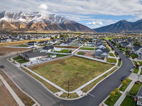Photo of 1228 N PONDEROSA LN #253, Spanish Fork, UT 84660 (MLS # 2118670)