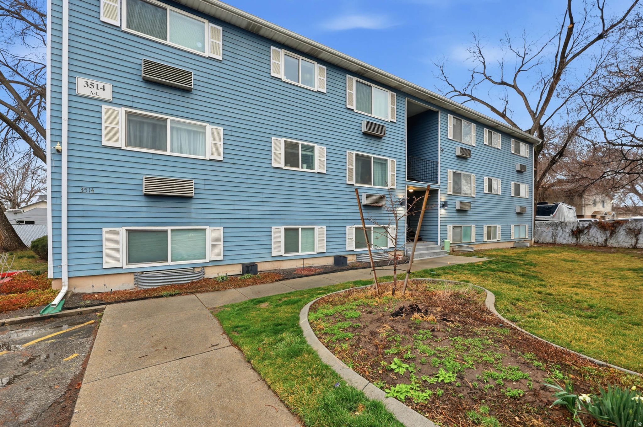 WEDGEWOOD WILLOWS - Residential