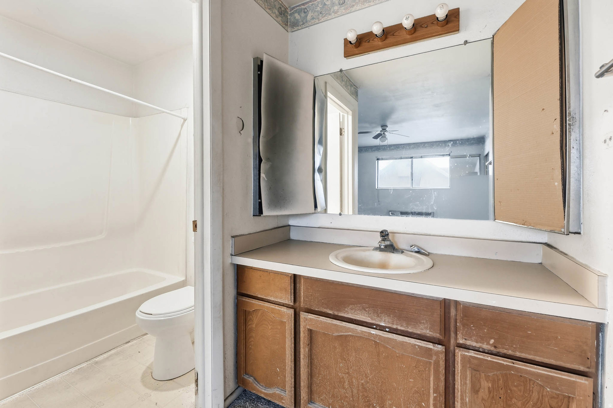 WEDGEWOOD WILLOWS - Residential